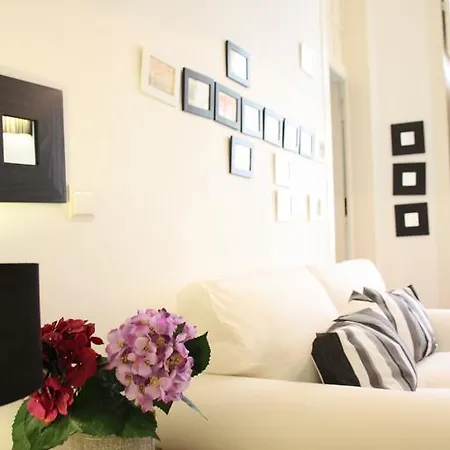 Appartamento Charming In Alfama - Se11 Lisbona